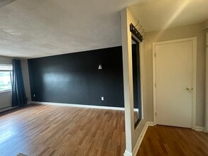 915 Edgell Rd in Framingham, MA - Building Photo - Building Photo