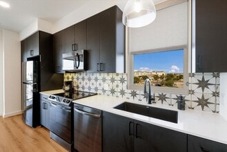 2165 Gabriels Pl in New Braunfels, TX - Foto de edificio - Building Photo