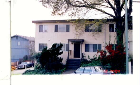 1415 Macarthur Blvd in Oakland, CA - Building Photo