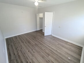 215 Conniston Rd in West Palm Beach, FL - Building Photo - Building Photo