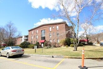 50 Broadlawn Park, Unit 410 in Boston College, MA - Building Photo - Building Photo