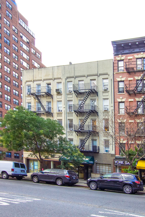 1411 York Ave in New York, NY - Building Photo