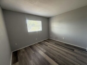 3035 66th Ave N in St. Petersburg, FL - Building Photo - Building Photo