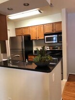 11706 Olde English Dr in Reston, VA - Building Photo