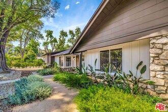 19841 Henshaw St in Los Angeles, CA - Building Photo - Building Photo