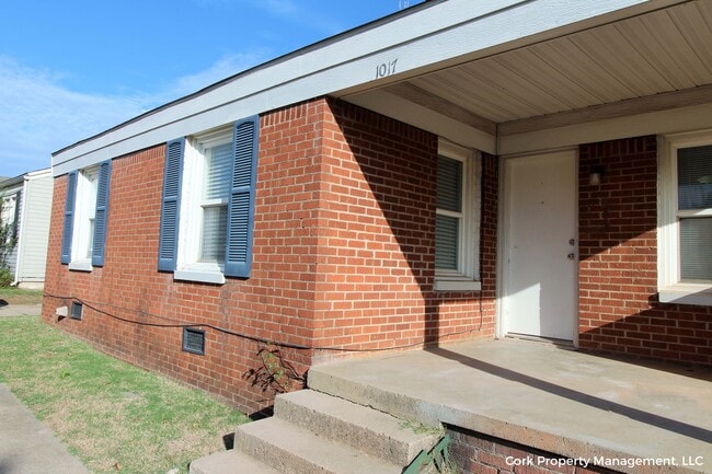 1017 E Edwards St in Edmond, OK - Building Photo - Building Photo