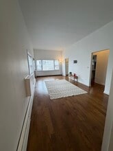 1995 Howard Ave in Des Plaines, IL - Building Photo - Building Photo