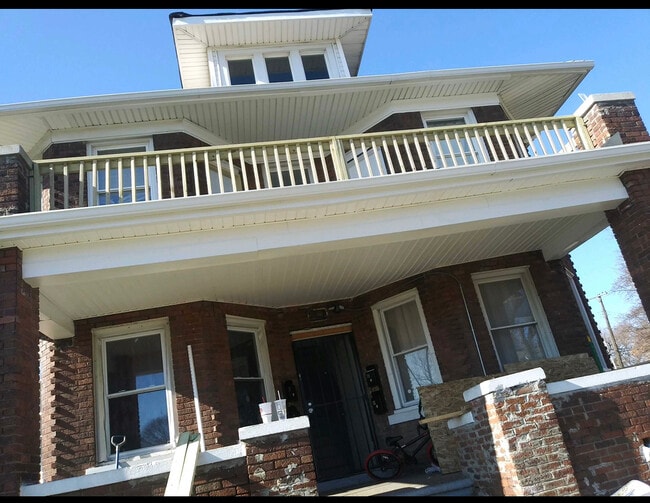 9845 Belleterre St, Unit #3, Unit #3