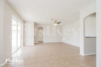 18325 Cypress Haven Dr in Tampa, FL - Building Photo - Building Photo