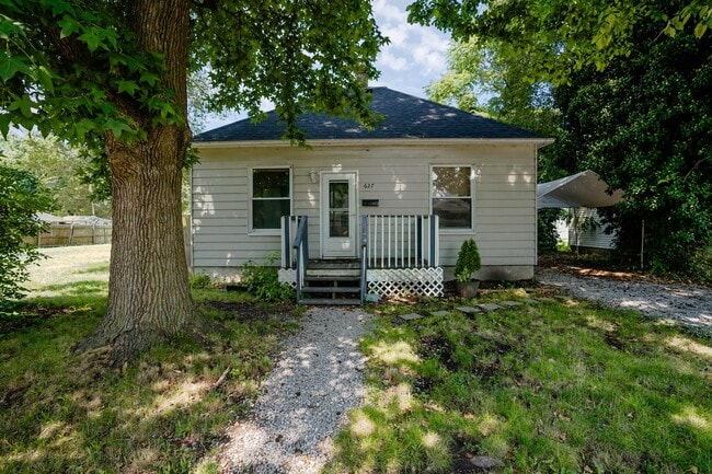 property at 627 Monroe St