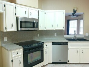 3309 Sterling Dr in Corpus Christi, TX - Building Photo - Building Photo