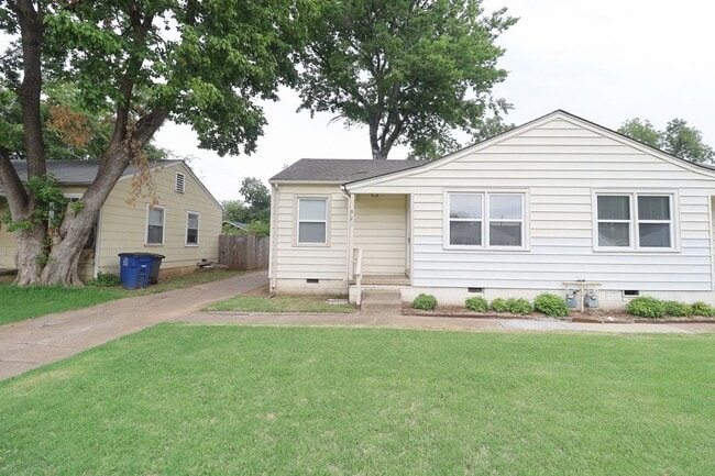923 E 37th Pl in Tulsa, OK - Foto de edificio - Building Photo