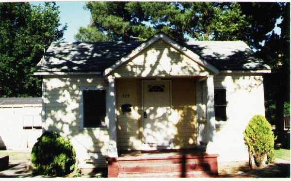 119 5th St in Woodland, CA - Building Photo