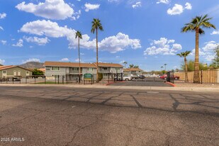 1346 E Mountain View Rd in Phoenix, AZ - Building Photo
