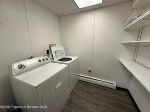 548 Main St in Dickson City, PA - Building Photo - Building Photo