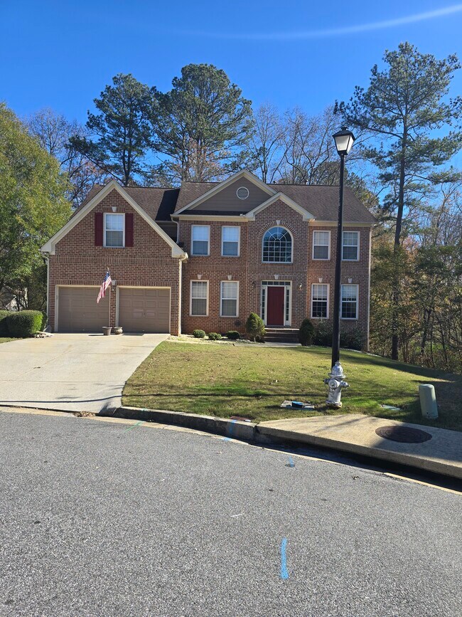property at 4910 Oak Hill Terrace