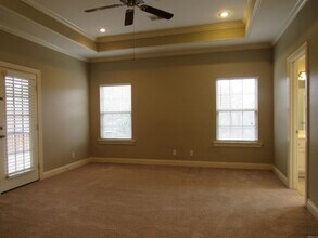 125 Orleans Dr in Maumelle, AR - Foto de edificio - Building Photo