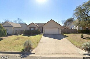 16401 Knottingham Dr in Pflugerville, TX - Building Photo