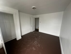 935 High St in Duquesne, PA - Building Photo - Building Photo