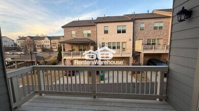 328 Commons Ave in Woodstock, GA - Building Photo - Building Photo