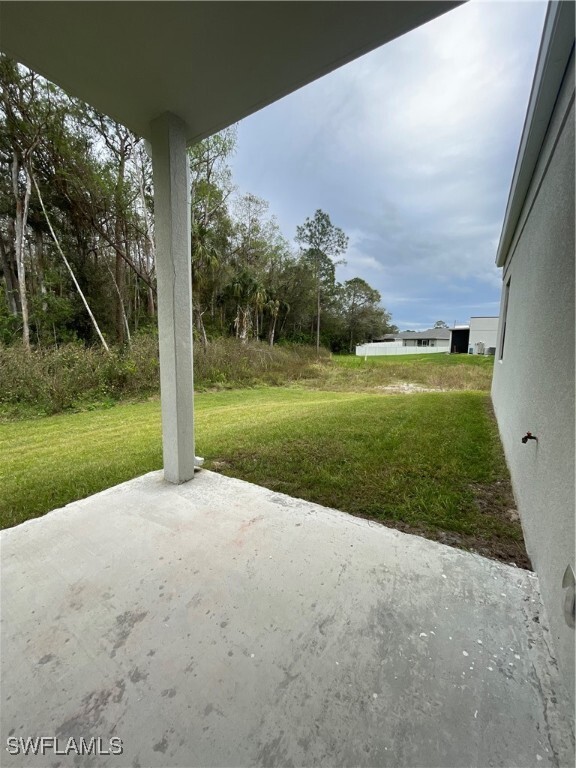 1924 Marlay Ave in Lehigh Acres, FL - Foto de edificio - Building Photo