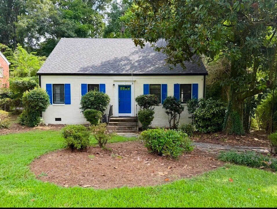 1982 Westminster Way NE in Atlanta, GA - Building Photo