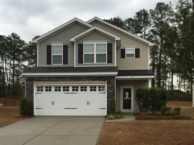 102 Hamilton Grove Dr in Pooler, GA - Building Photo