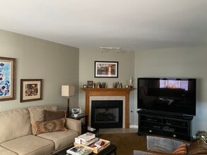1817 Elderberry Ct in Crown Point, IN - Building Photo - Building Photo