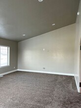 353 Buckskin Ct in Sugar City, ID - Building Photo - Building Photo