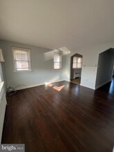 7110 Walker St in Philadelphia, PA - Building Photo - Building Photo