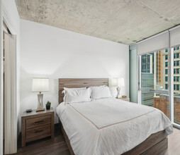 60 E Randolph St in Chicago, IL - Building Photo - Building Photo