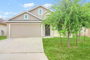 6831 Hibiscus Falls in San Antonio, TX - Building Photo