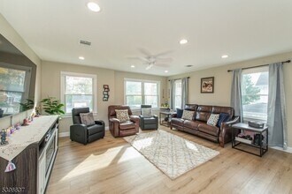 773 Union Blvd in Totowa, NJ - Building Photo - Building Photo