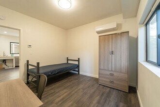 2737 Durant Avenue in Berkeley, CA - Building Photo - Interior Photo