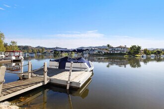 32136 Beachfront Ln in Westlake Village, CA - Building Photo - Building Photo