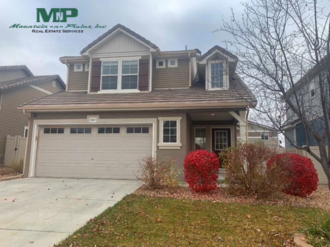 property at 3807 Cedarwood Ln