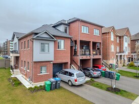 45 Mcmurchy Av N in Brampton, ON - Building Photo