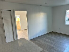 7059 Stanford Ave in La Mesa, CA - Building Photo - Building Photo