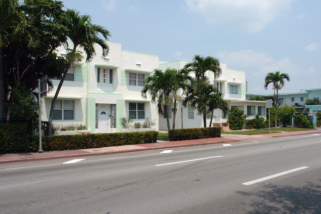 8216-8224 Harding Ave in Miami Beach, FL - Building Photo - Building Photo