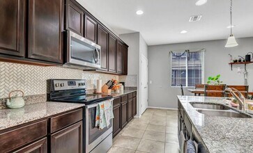 156 N Sandal in Mesa, AZ - Building Photo - Building Photo
