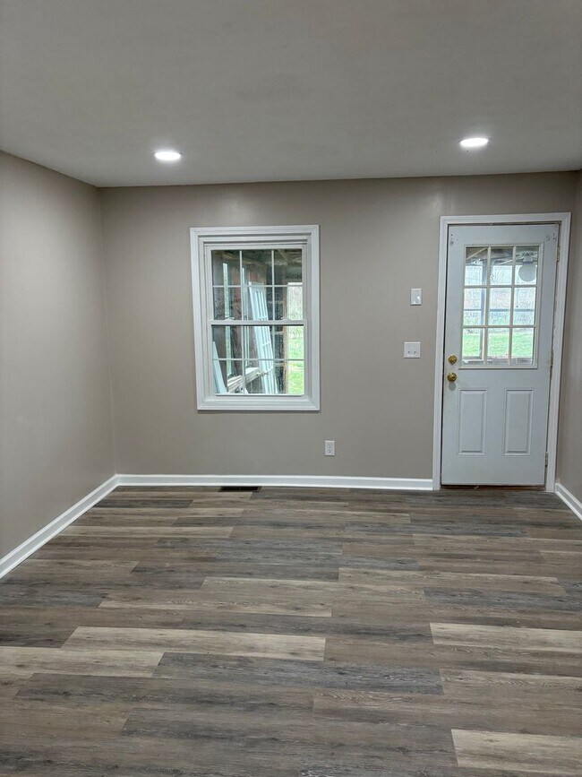 48 Green Lawn Dr in Glasgow, KY - Building Photo - Building Photo