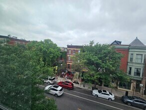 951 W Armitage Ave in Chicago, IL - Building Photo - Building Photo