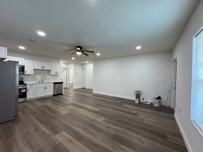 148 Claire Ave in Panama City, FL - Foto de edificio - Building Photo