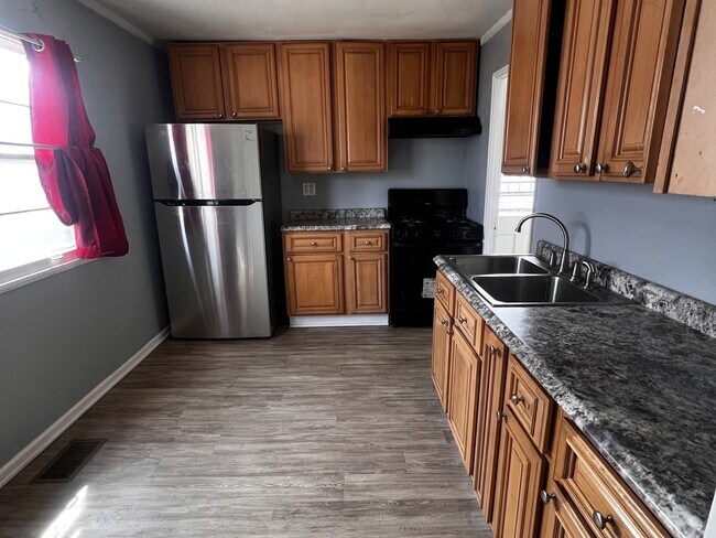 1705 Lyons Ct in Waukegan, IL - Building Photo - Building Photo