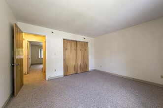 140 North Beacon St, Unit A1 in Boston, MA - Building Photo - Building Photo