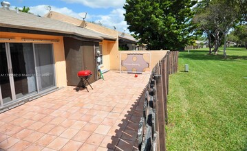 12548 SW 119th Terrace in Miami, FL - Building Photo - Building Photo