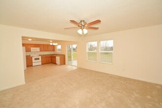 3433 Black Forest Ln in Indianapolis, IN - Foto de edificio - Building Photo