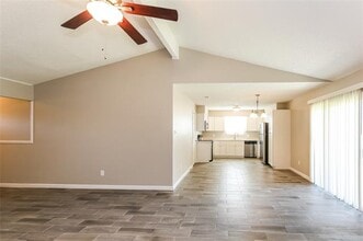 6230 Hott Springs Dr in Arlington, TX - Building Photo - Building Photo