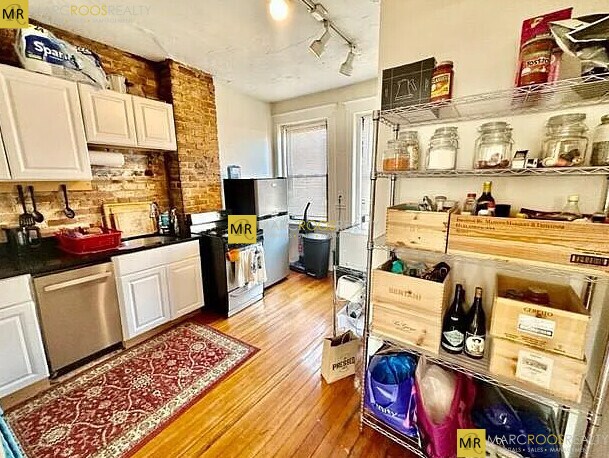 12 Charter St, Unit 5 in Boston, MA - Building Photo - Building Photo