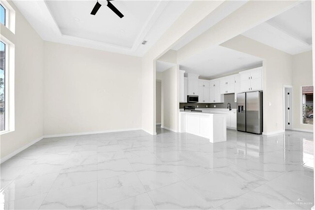 201 Paseo De La Tranquilidad in Mission, TX - Building Photo - Building Photo